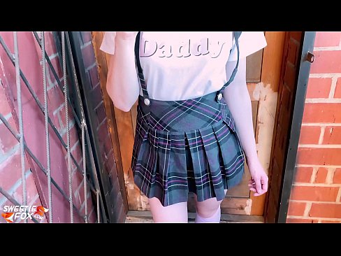 ❤️ Schoolgirl nyedot kontol nya deeply jeung fucks tinimbang kelas. Sex di urang ﹏