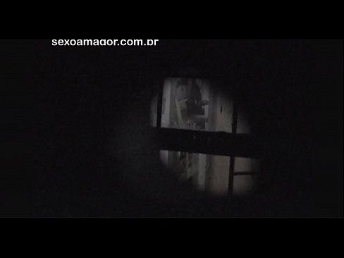 ❤️ Blondie cicingeun dirékam pidéo ku voyeur lingkungan disumputkeun tukangeun bata kerung Sex di urang ﹏